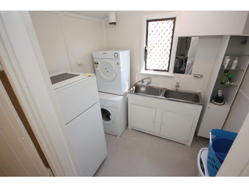 25 Flinders Street, Yokine WA 6060