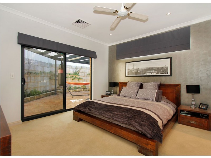 33 Parsons Street, Embleton WA 6062