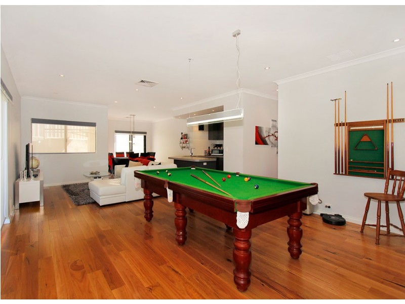 33 Parsons Street, Embleton WA 6062