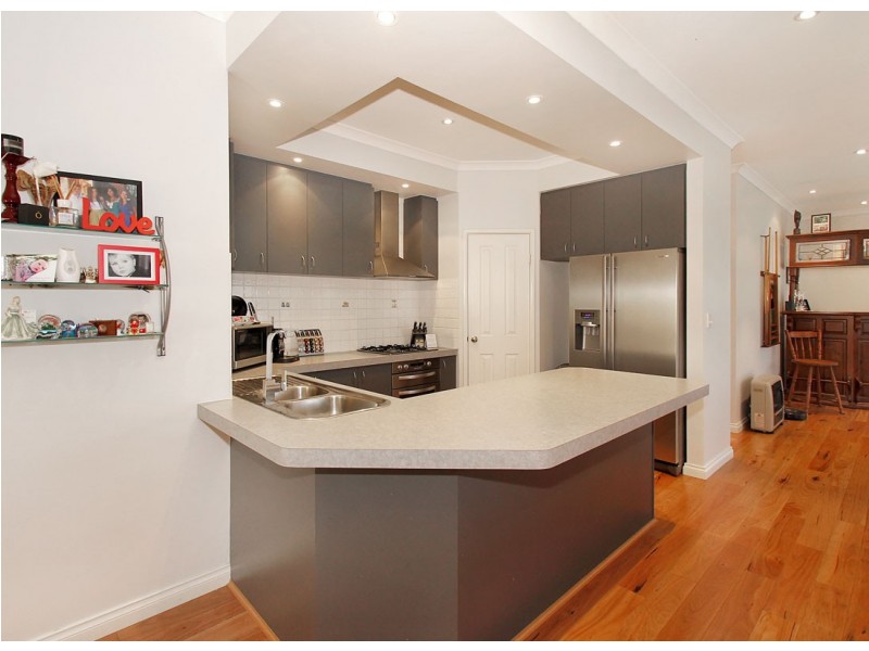 33 Parsons Street, Embleton WA 6062