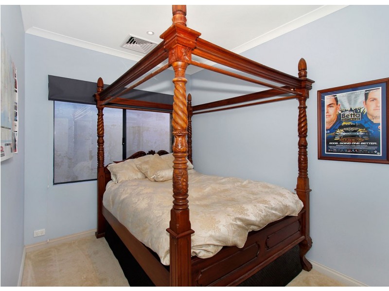 33 Parsons Street, Embleton WA 6062