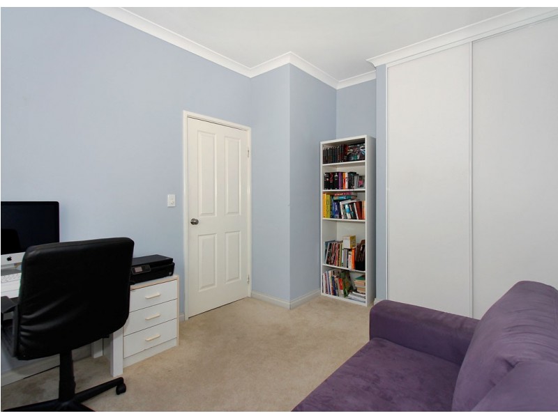 33 Parsons Street, Embleton WA 6062