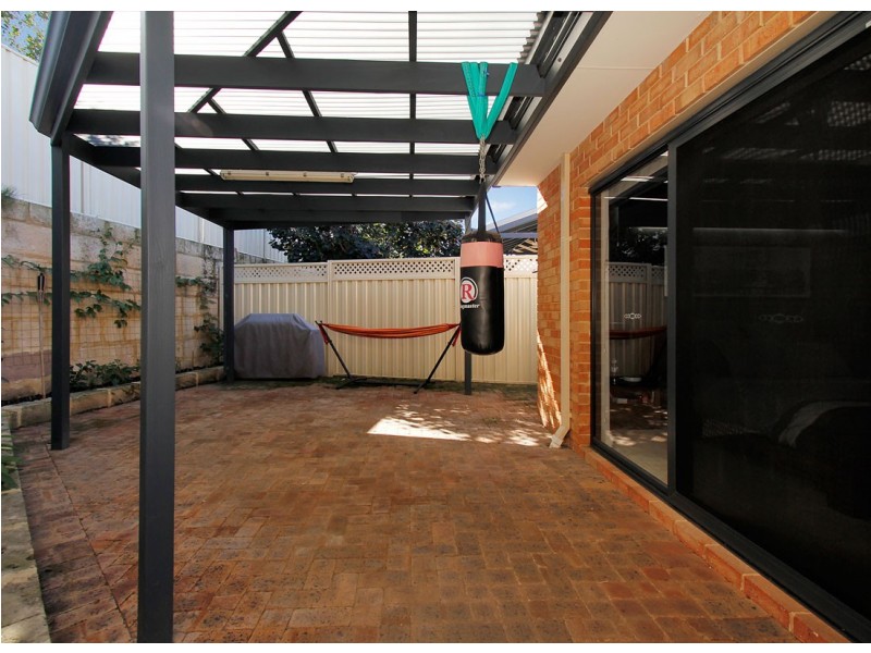 33 Parsons Street, Embleton WA 6062