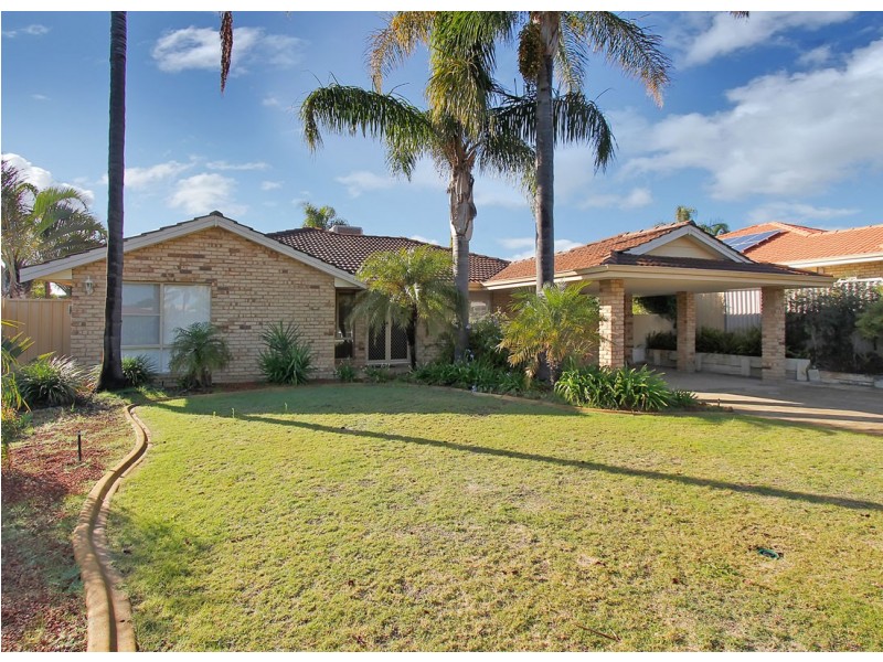 12 Hickory Drive, Thornlie WA 6108