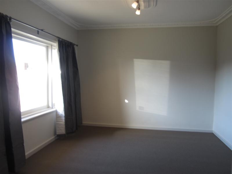 241 Flinders Street, Yokine WA 6060