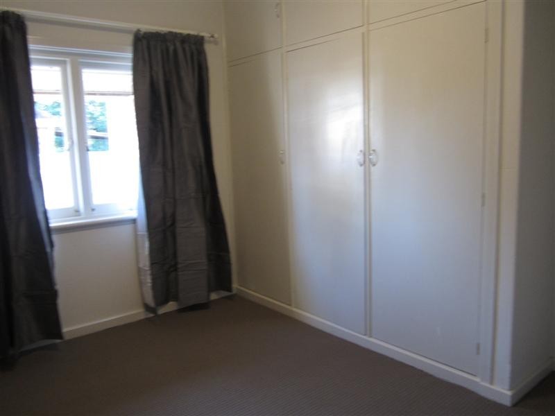 241 Flinders Street, Yokine WA 6060