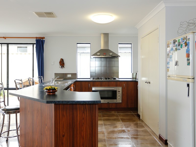 5 Hillsborough Parkway, Ridgewood WA 6030