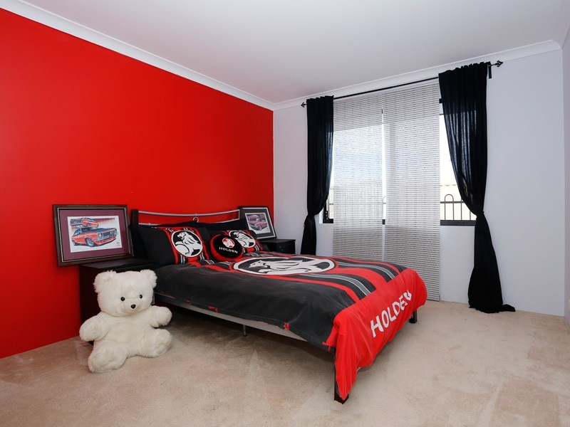 5 Hillsborough Parkway, Ridgewood WA 6030