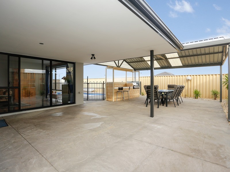 5 Hillsborough Parkway, Ridgewood WA 6030