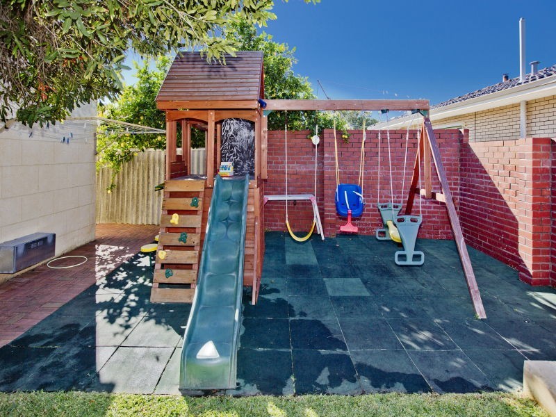 6 Wanndina Avenue, Dianella WA 6059