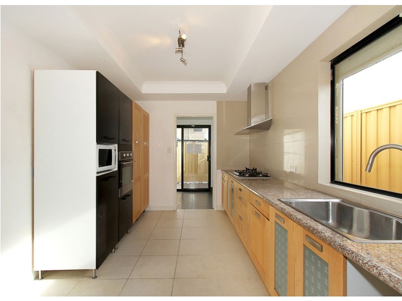 3/8 Palmer Place, Embleton WA 6062