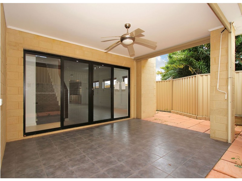 3/8 Palmer Place, Embleton WA 6062