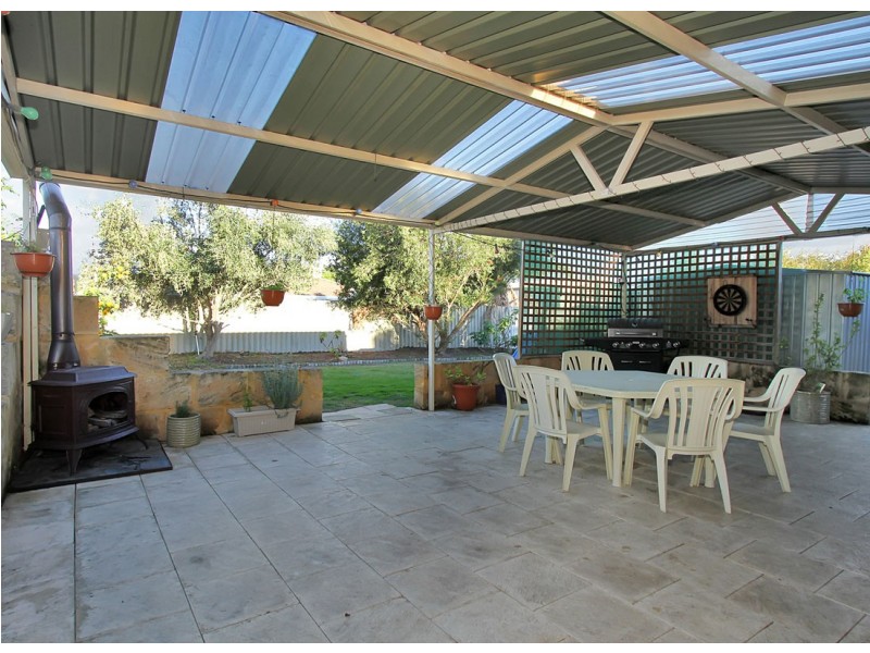 4 Meda Court, Gosnells WA 6110