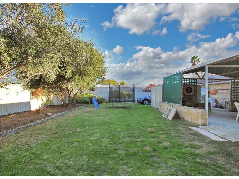 4 Meda Court, Gosnells WA 6110