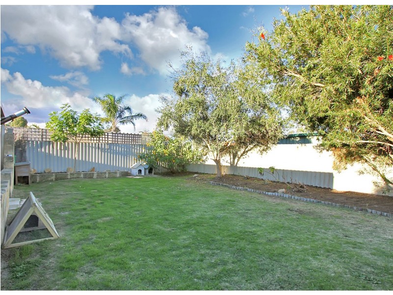 4 Meda Court, Gosnells WA 6110