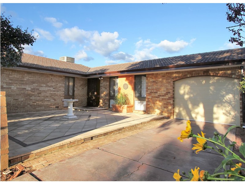 4 Meda Court, Gosnells WA 6110