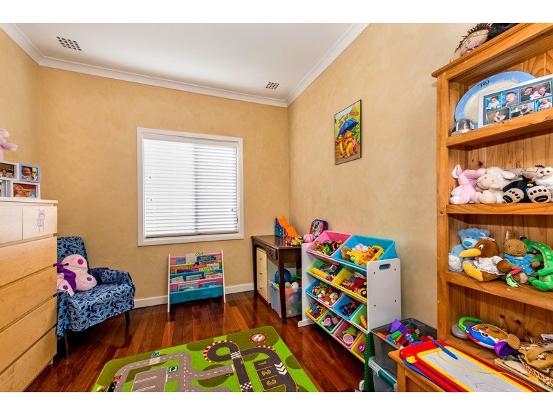 11 Sproxton Way, Embleton WA 6062