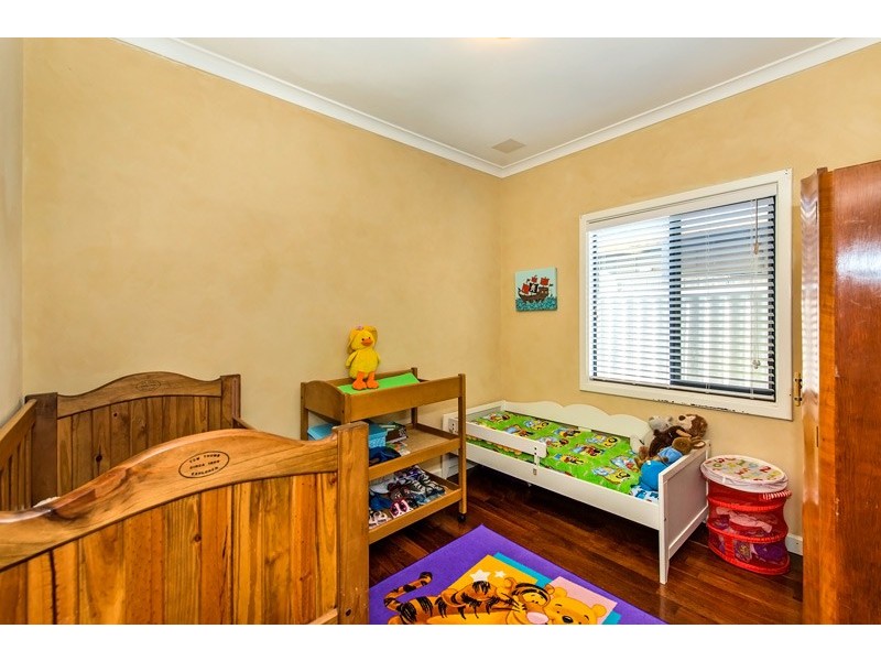 11 Sproxton Way, Embleton WA 6062