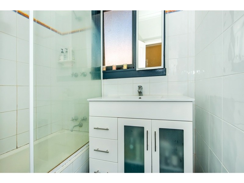 11 Sproxton Way, Embleton WA 6062