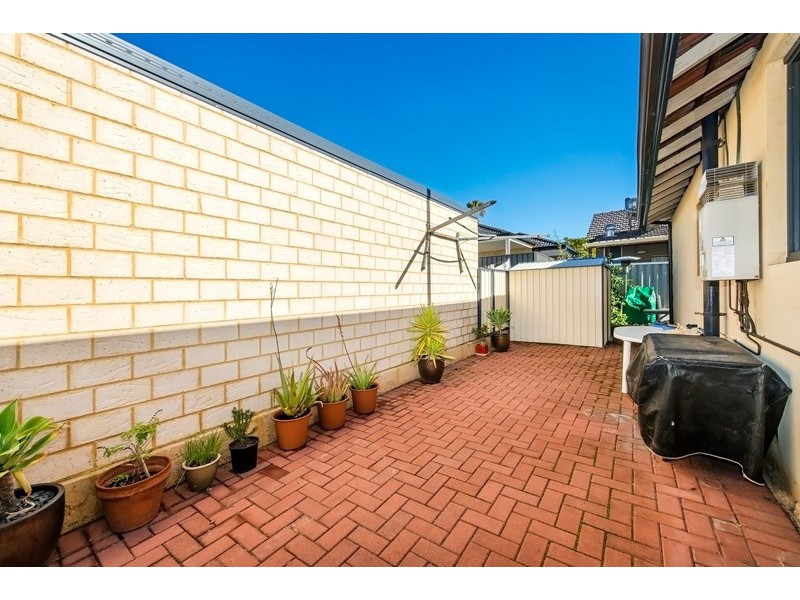 11 Sproxton Way, Embleton WA 6062