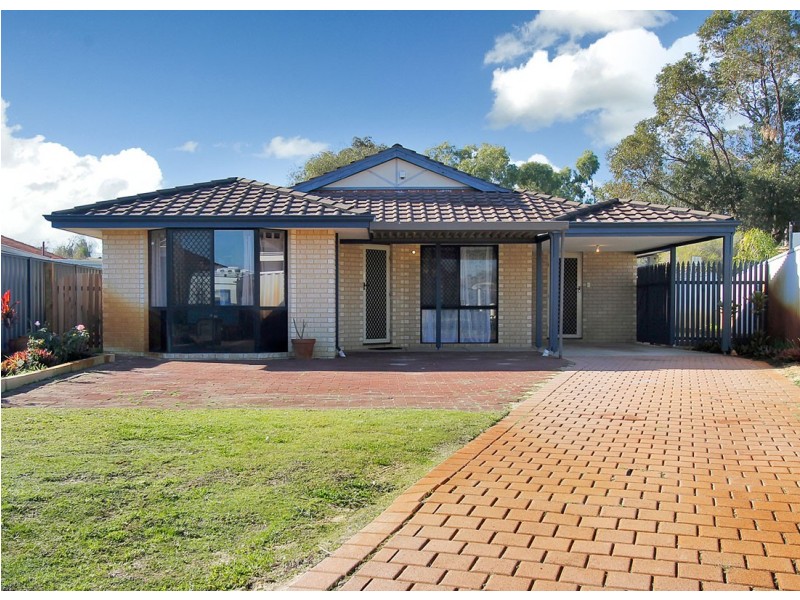 15 Romani Court, Lockridge WA 6054
