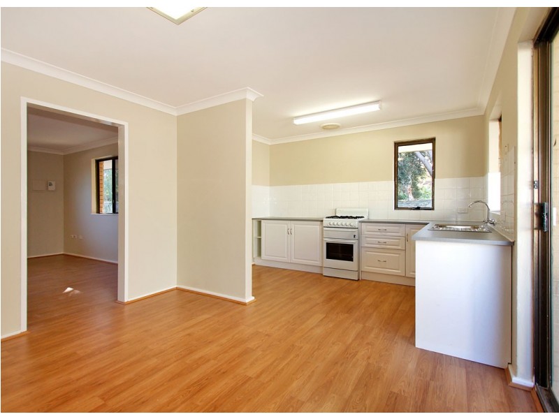 16 Roxwell Way, Girrawheen WA 6064