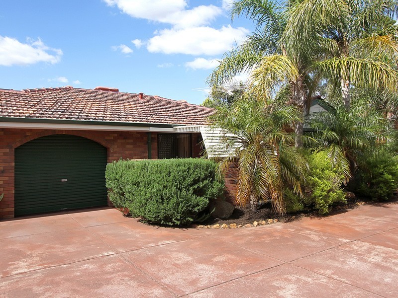 2/3 Padbury Court, Eden Hill WA 6054