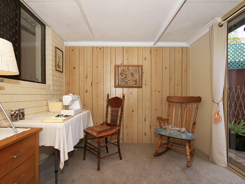 2/3 Padbury Court, Eden Hill WA 6054