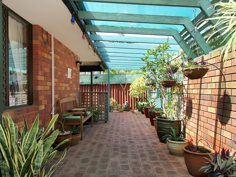 2/3 Padbury Court, Eden Hill WA 6054