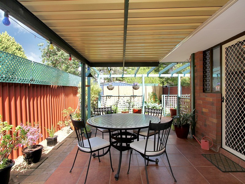 2/3 Padbury Court, Eden Hill WA 6054