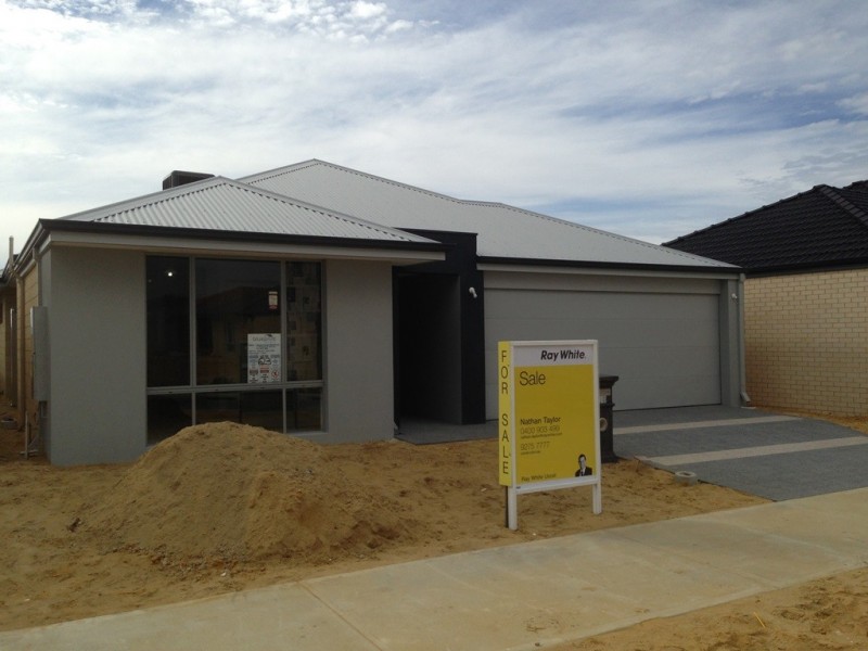 10 Frigate Place, Southern River WA 6110