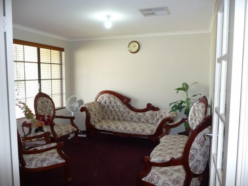 21 Balikpapan Avenue, Dianella WA 6059