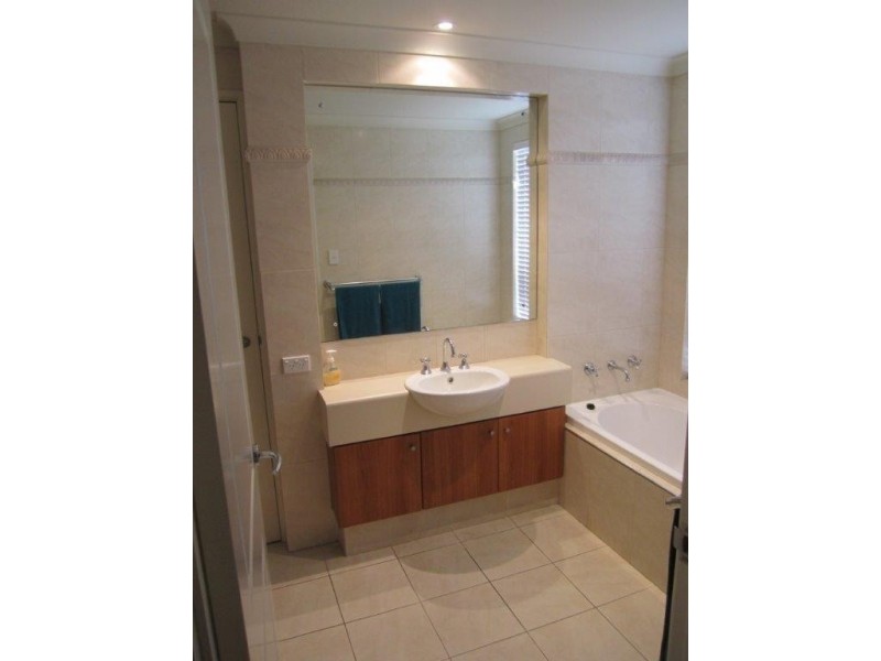 18 Balikpapan Avenue, Dianella WA 6059