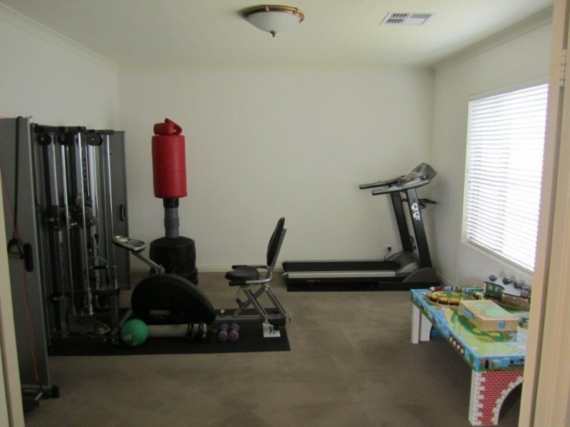 18 Balikpapan Avenue, Dianella WA 6059