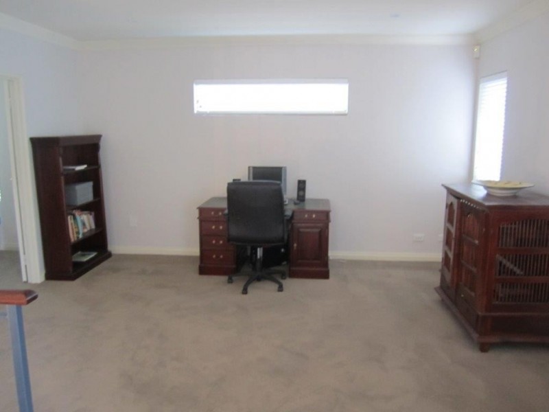 18 Balikpapan Avenue, Dianella WA 6059