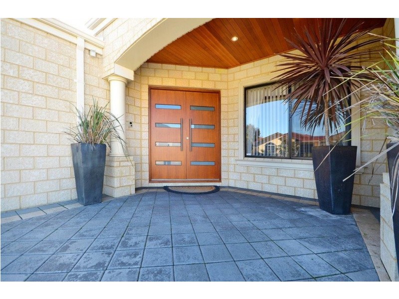 12 Banksaddle Place, Dianella WA 6059