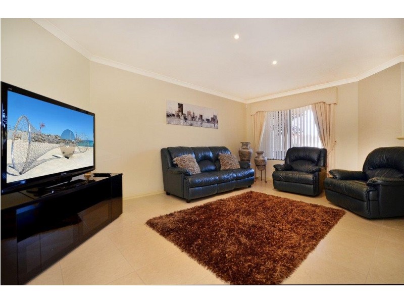 12 Banksaddle Place, Dianella WA 6059