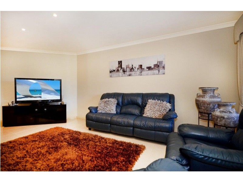 12 Banksaddle Place, Dianella WA 6059