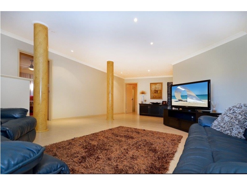 12 Banksaddle Place, Dianella WA 6059