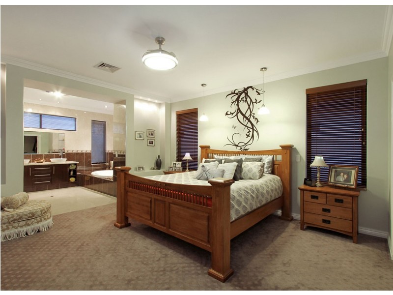 18 Bencubbin Crescent, Dianella WA 6059