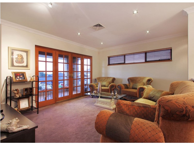 18 Bencubbin Crescent, Dianella WA 6059