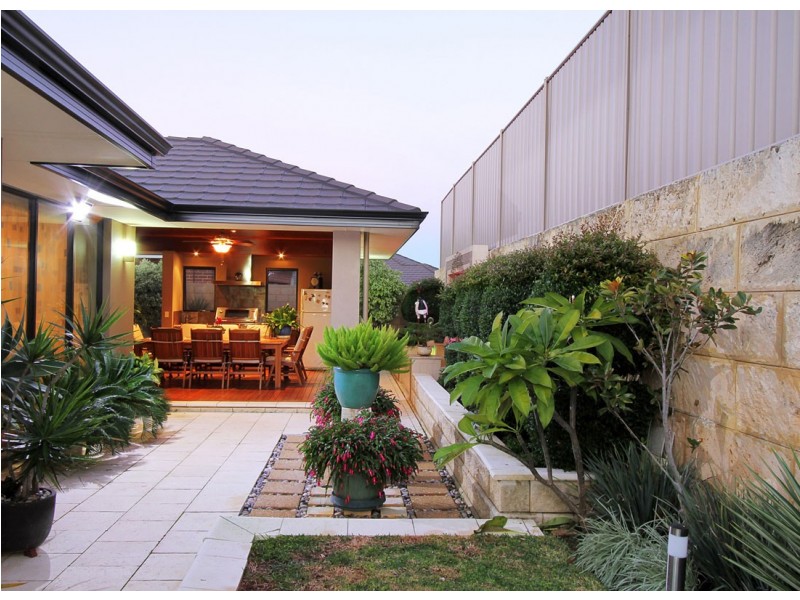 18 Bencubbin Crescent, Dianella WA 6059