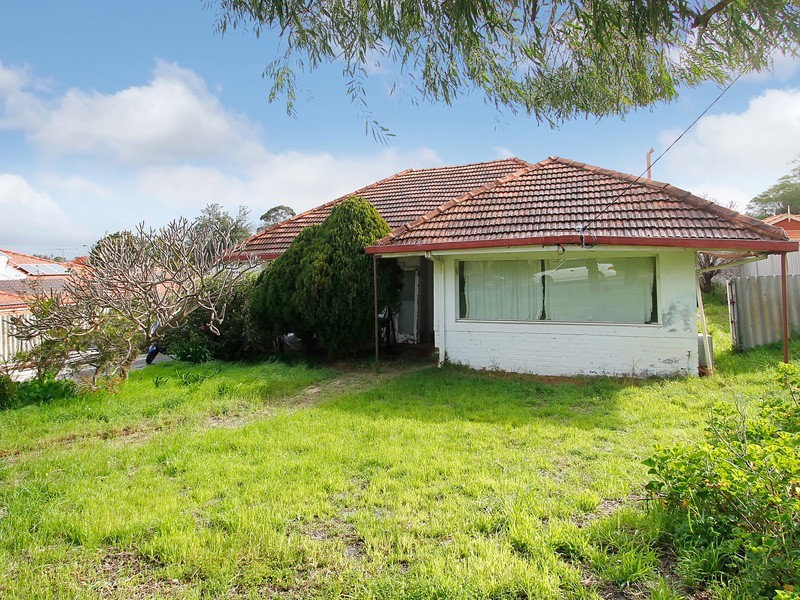 59 Fourth Ave, Eden Hill WA 6054