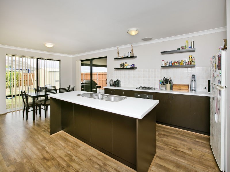 24 Hatfield Road, Ellenbrook WA 6069