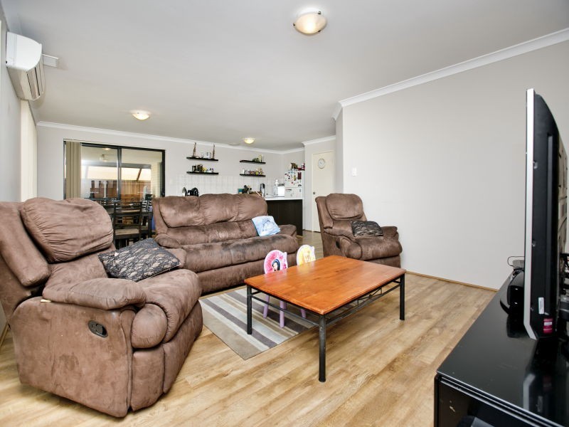 24 Hatfield Road, Ellenbrook WA 6069