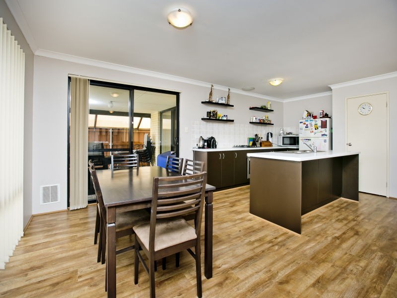 24 Hatfield Road, Ellenbrook WA 6069