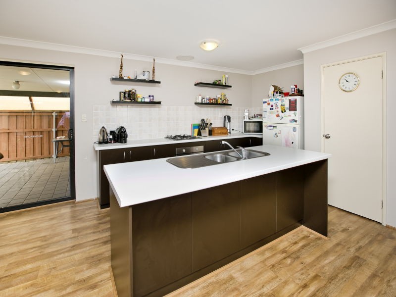 24 Hatfield Road, Ellenbrook WA 6069