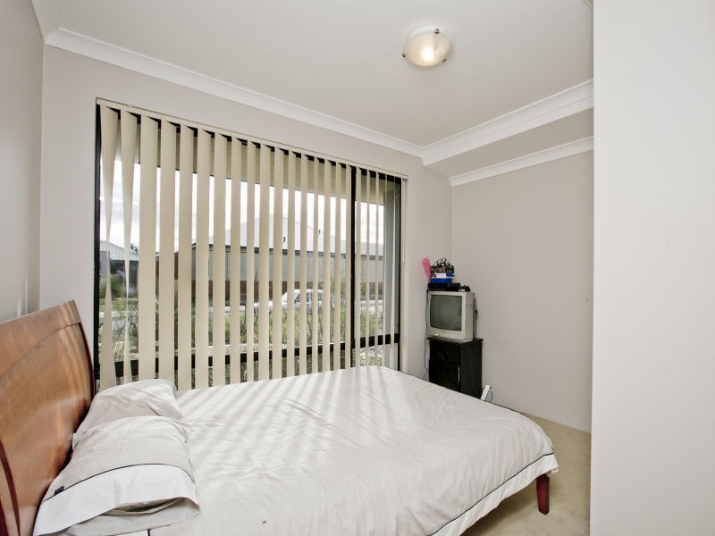 24 Hatfield Road, Ellenbrook WA 6069