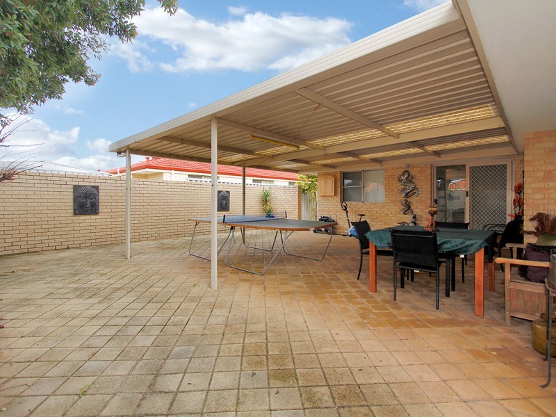 27 McCrae Pass, Canning Vale WA 6155