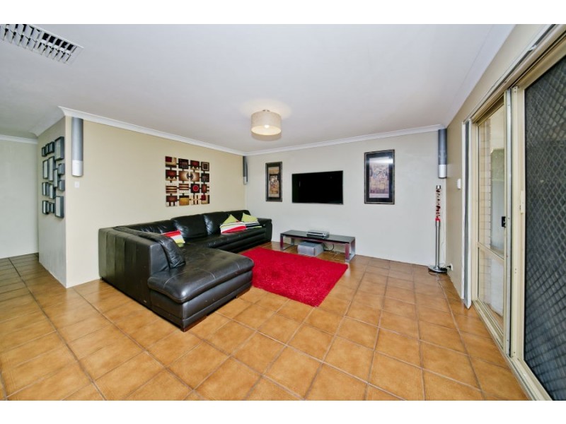 7 Salacia Court, Alexander Heights WA 6064